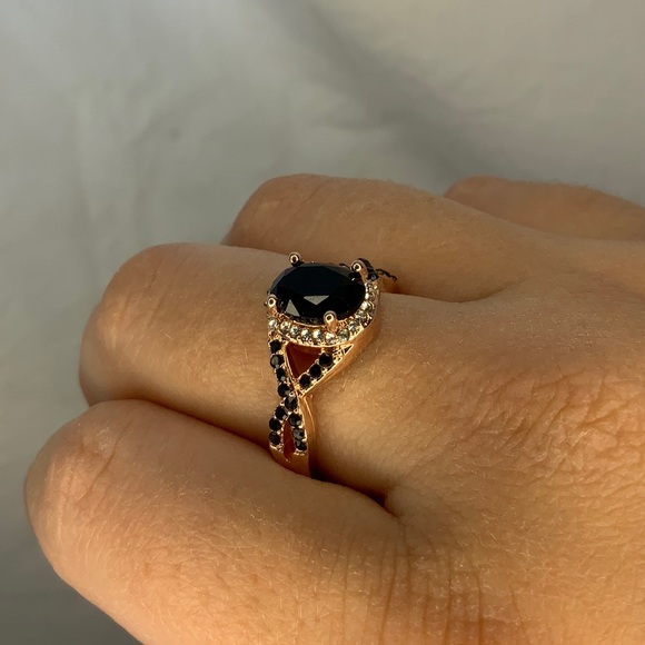 🖤 New Large Oval Stone Ring Wedding Party Engagement Ring for woman - Picture 2 of 9